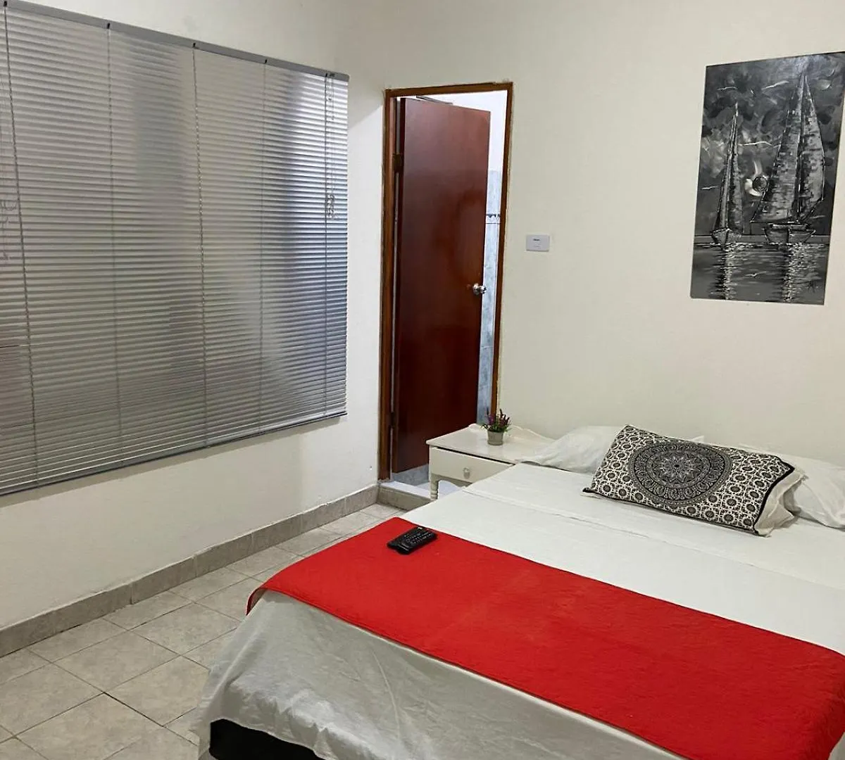 Casa Alojamiento Entero - Cerca Al Castillo San Felipe Cartagena Apartamento